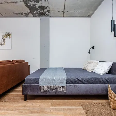 Apartment Ozas Park And Suites