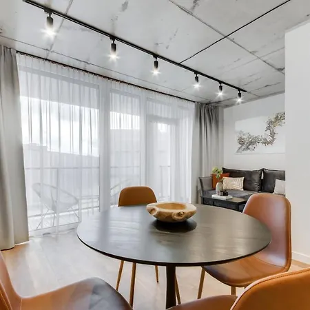 Ozas Park And Suites *