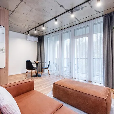 Ozas Park And Suites